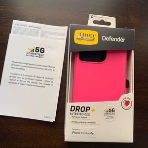 iPhone 15 Pro Max otterbox defender case